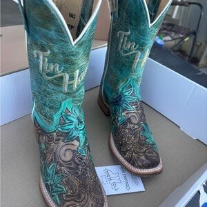 Tin Haul Teal and Brown Women's Heeled Cowboy Boots